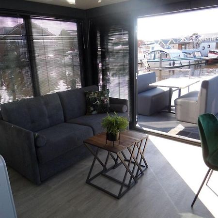 Modern Houseboat With Air Conditioning Located In Marina Uitgeest Exterior foto