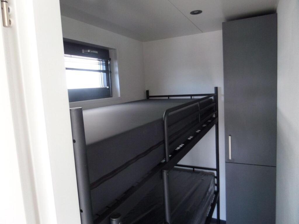 Modern Houseboat With Air Conditioning Located In Marina Uitgeest Exterior foto